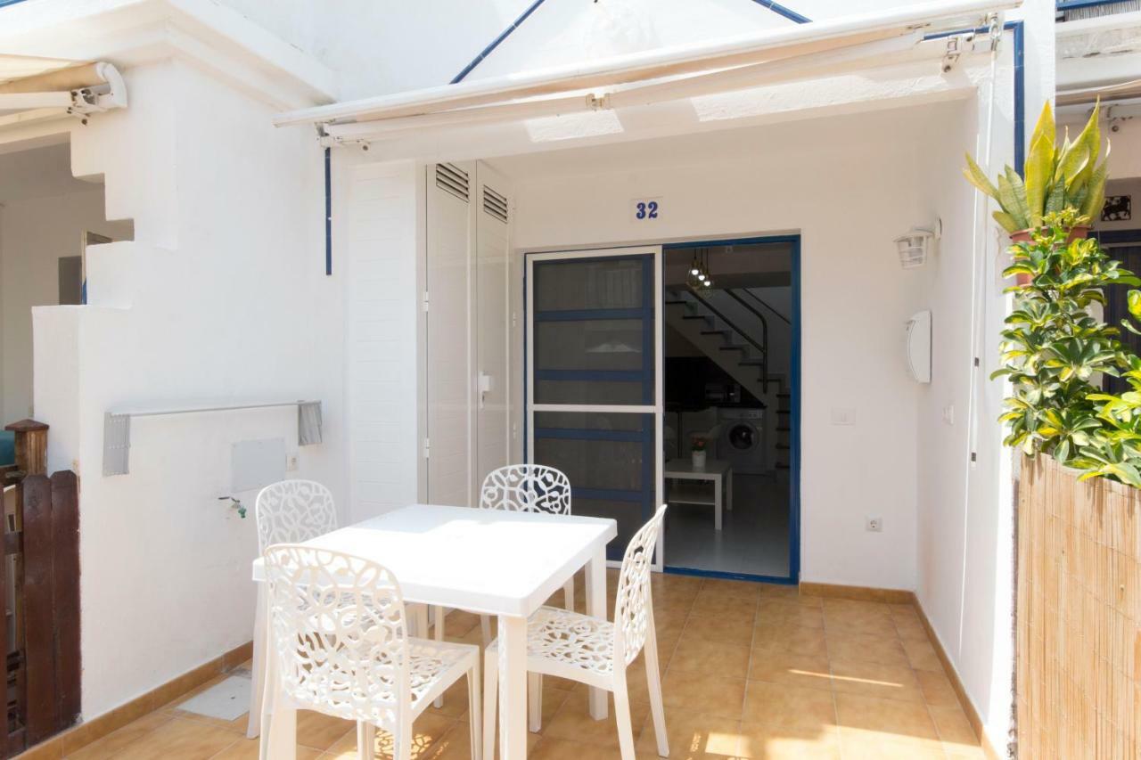 Bungalow With Terrace Near The Beach San Bartolome Bagian luar foto
